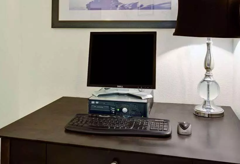 בית מלון כפרי Super 8 By Wyndham Stjerome