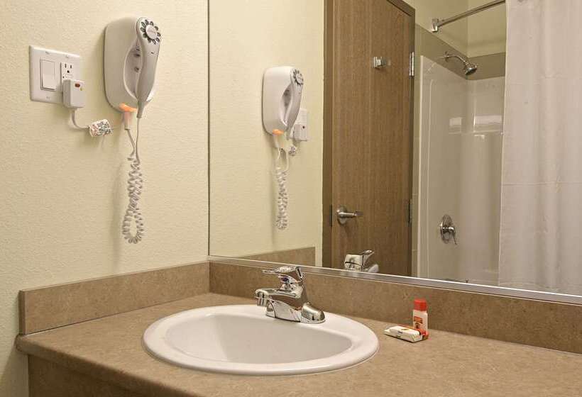 فندق Super 8 By Wyndham Stjerome