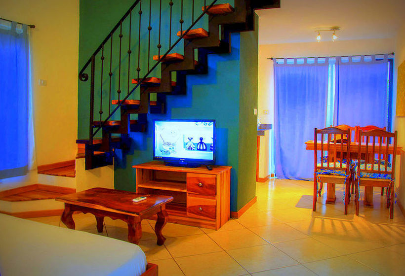 فندق Tamarindo Blue Apartments