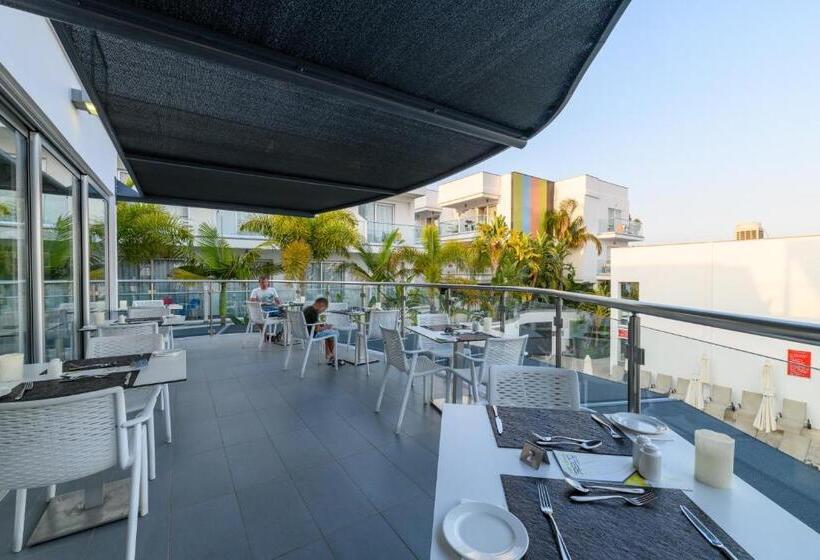 בית מלון כפרי Tasia Maris Oasis