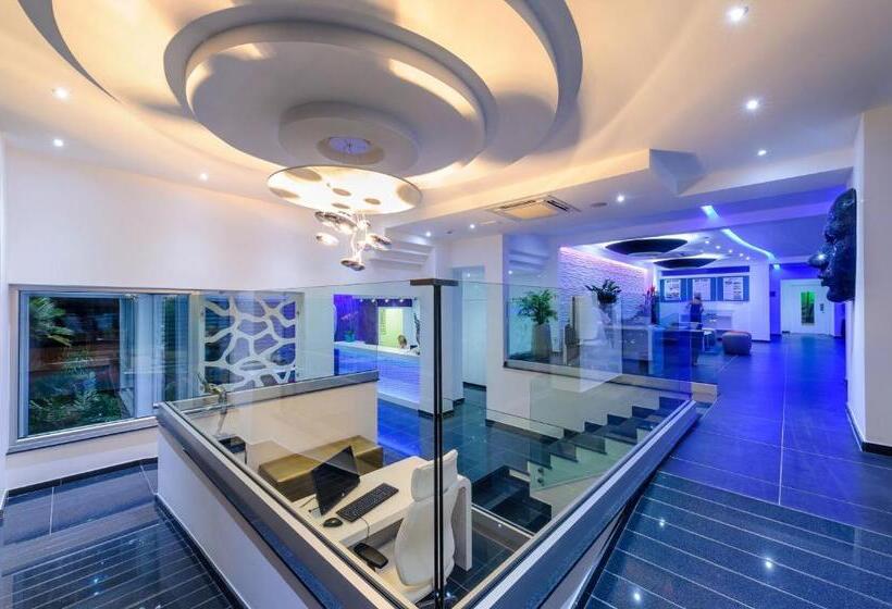 בית מלון כפרי Tasia Maris Oasis