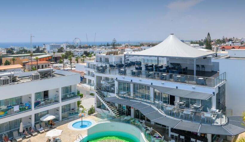 בית מלון כפרי Tasia Maris Oasis