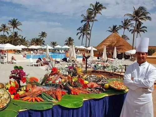 Sunbeach Hotel & Resort