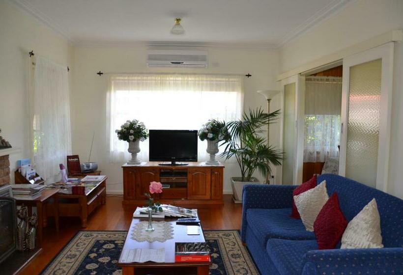 Admurraya House Bed & Breakfast