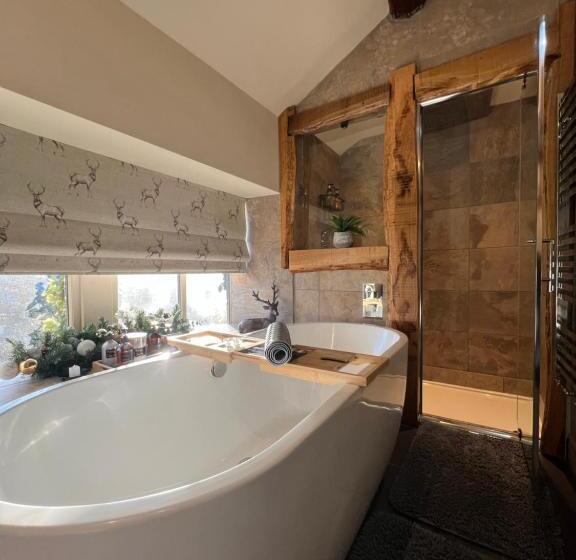 فندق صغير The Fleece Inn At Barkisland