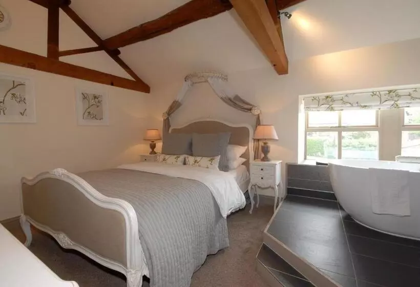 Retkeilymaja The Fleece Inn At Barkisland