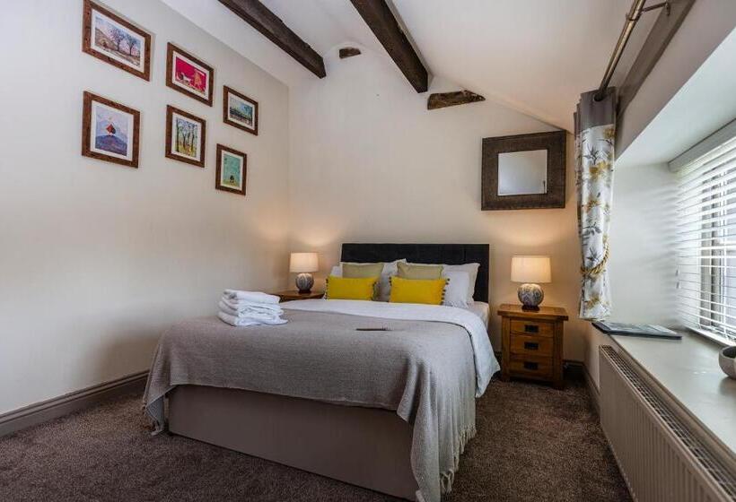 فندق صغير The Fleece Inn At Barkisland