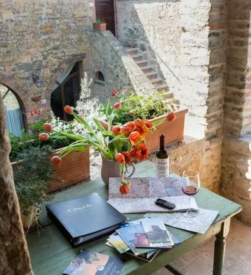 هتل Agriturismo Cretaiole