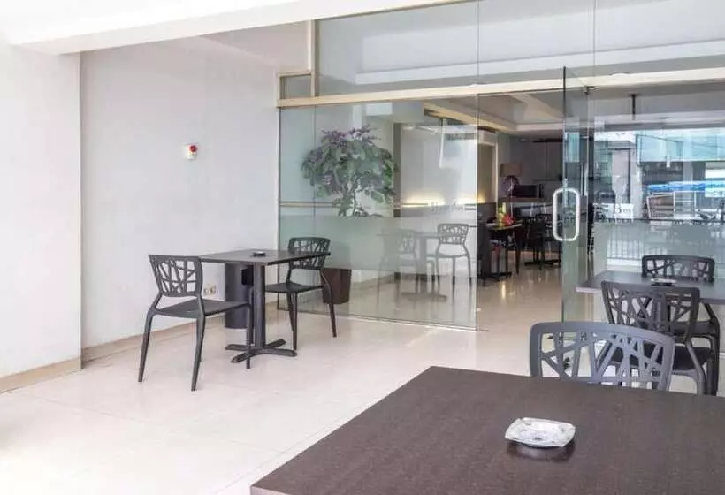 ホテル Best Inn  Jakarta