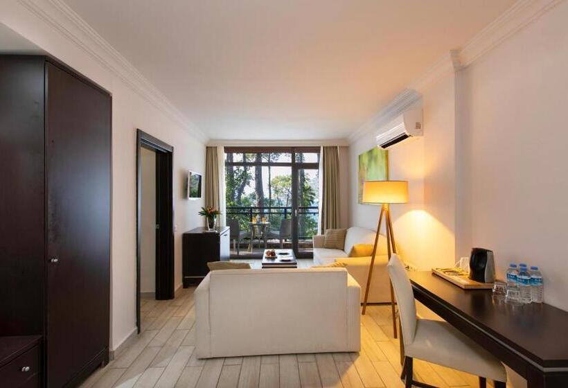 هتل Marmaris Bay Resort Adults Only