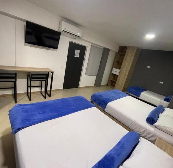 酒店 Medellin Central