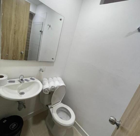 酒店 Medellin Central