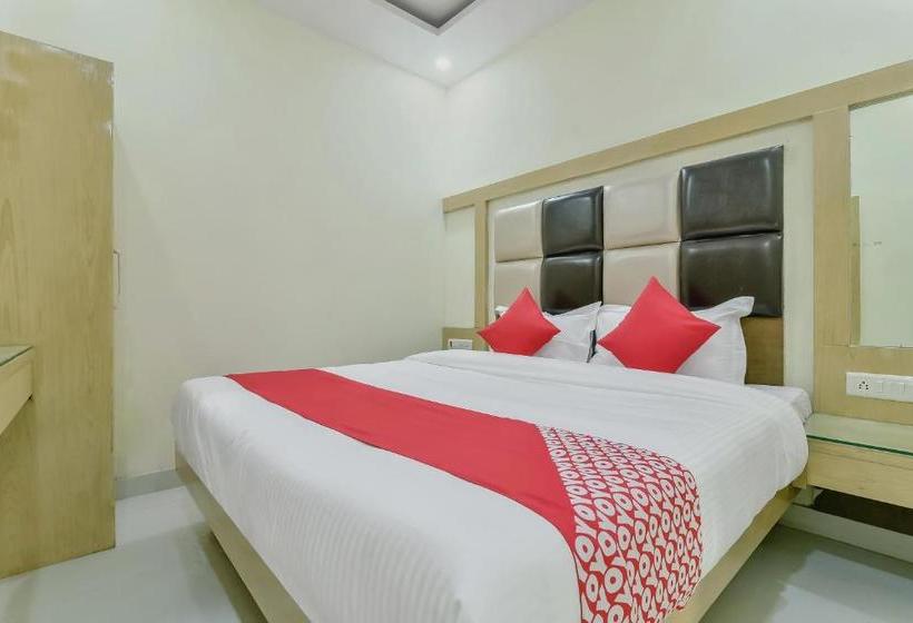 Hotelli Oyo 28237  Bramhaputra