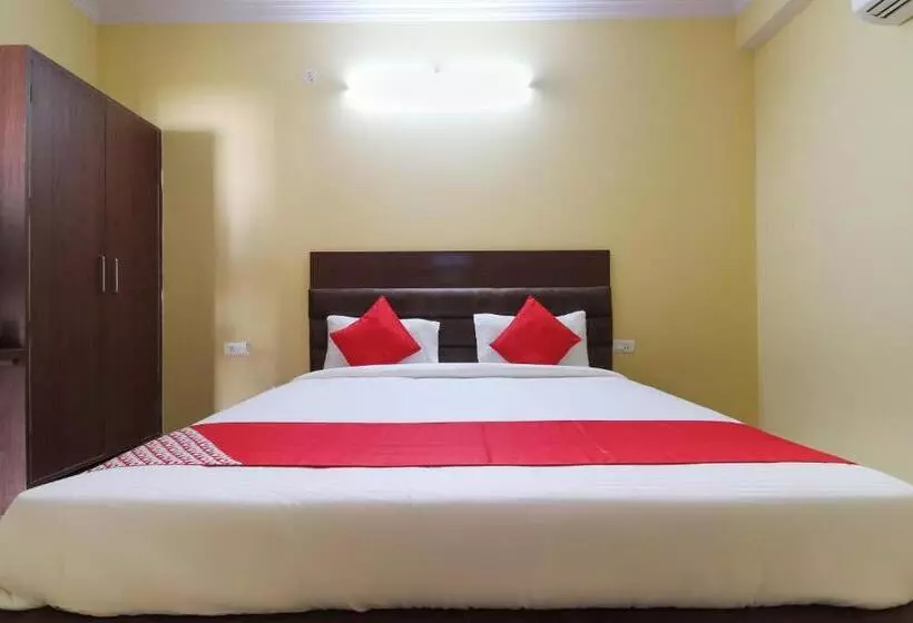 ホテル Oyo 61177 Pratap Inn