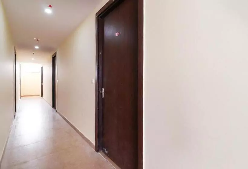 ホテル Oyo 61177 Pratap Inn