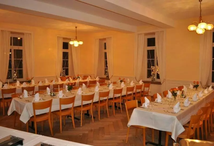 Hotelli Restaurant Raben
