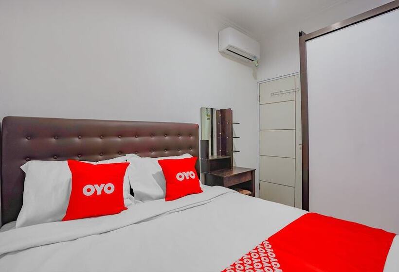 Hotel Spot On 90110 A1 Pakis Argosari