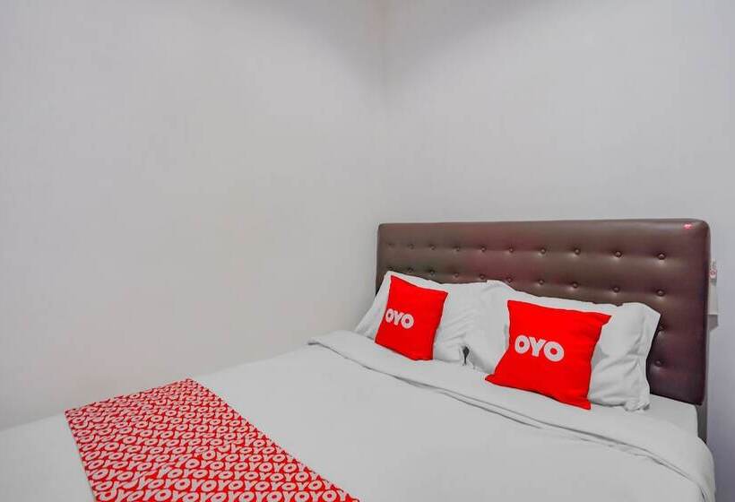 Hotel Spot On 90110 A1 Pakis Argosari