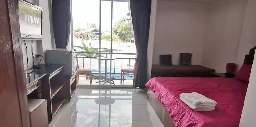 پانسیون Sure Guesthouse