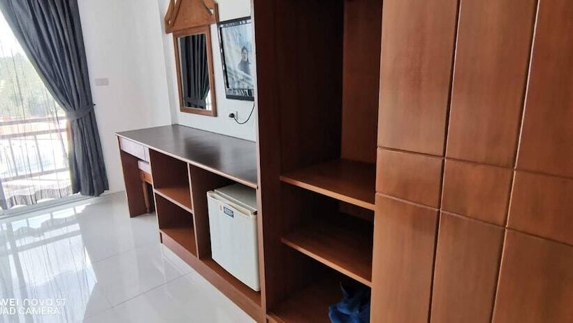 פנסיון Sure Guesthouse