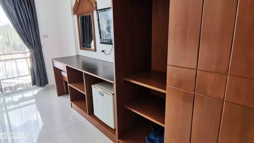 پانسیون Sure Guesthouse