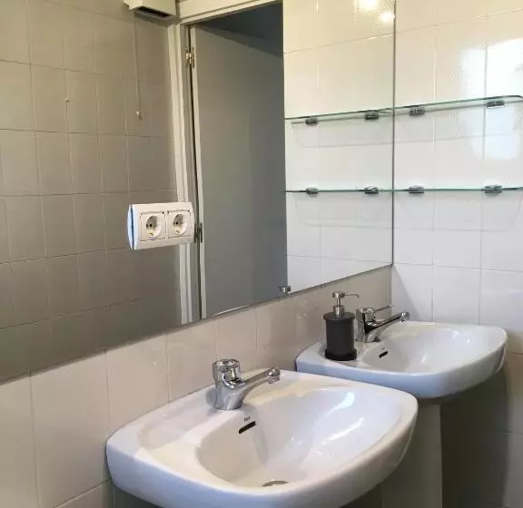 Zarautz Hostel