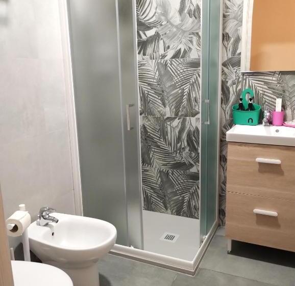 مبيت وإفطار Al Quadrato D Oro Rooms