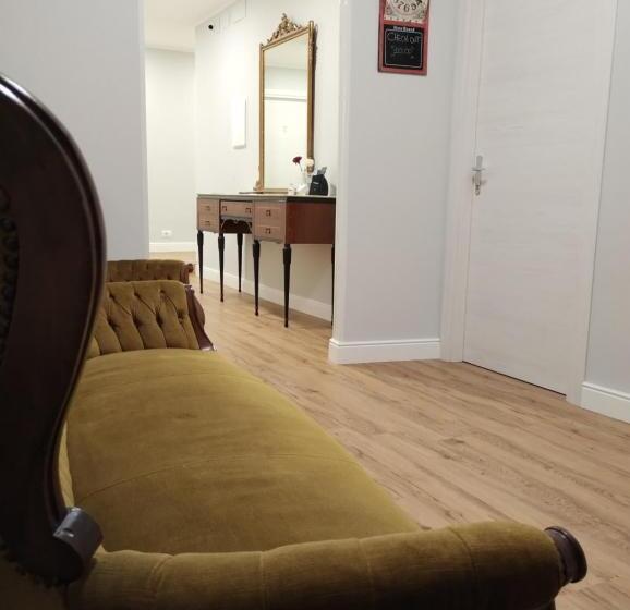 مبيت وإفطار Al Quadrato D Oro Rooms