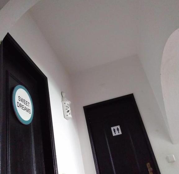 住宿加早餐 Backpackers Hostel Fonte Da Telha