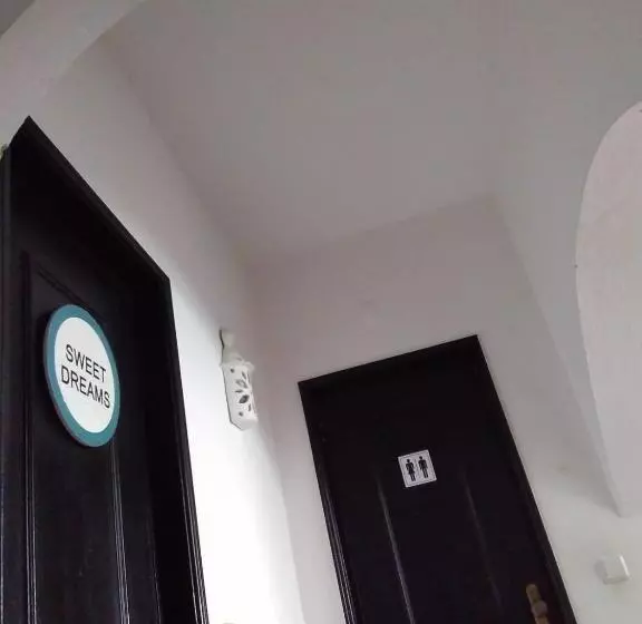 ベッドアンドブレックファースト Backpackers Hostel Fonte Da Telha
