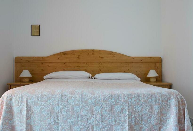 هتل Albergo Villa Mario