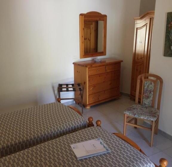 هتل Albergo Villa Mario