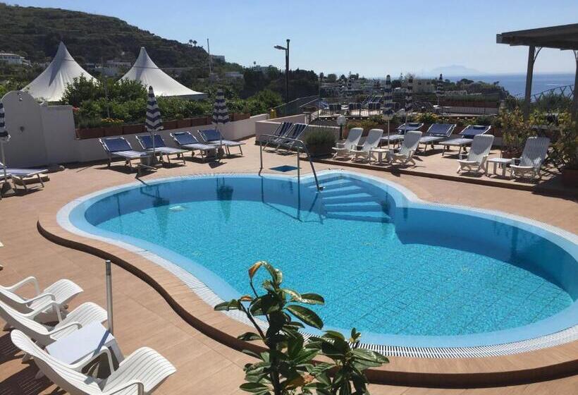 هتل Albergo Villa Mario