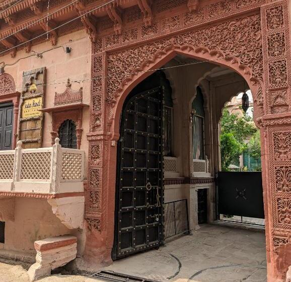 پانسیون Sadar Haveli Heritage