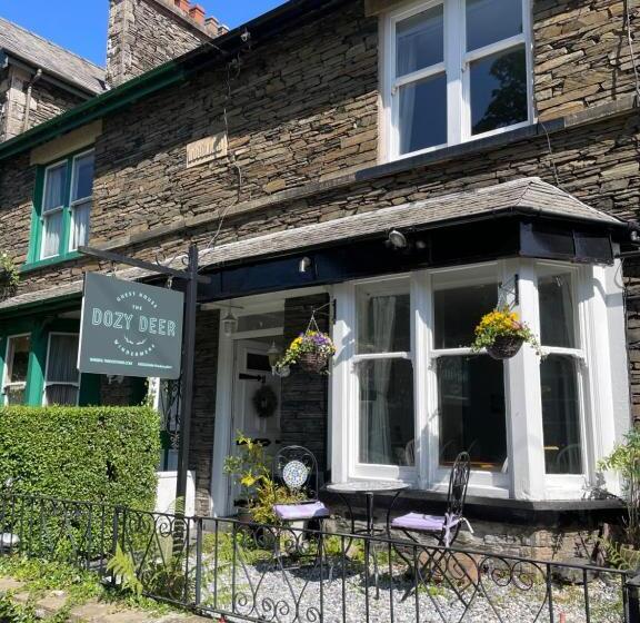 膳宿费 The Dozy Deer