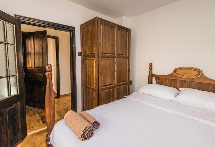 ペンション The Lion's Residence