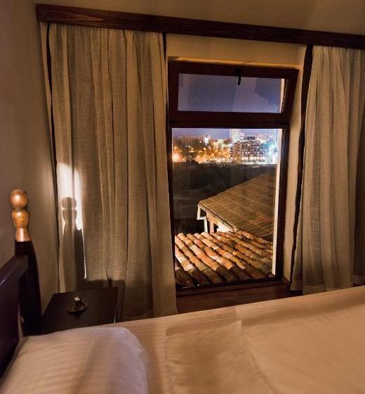 ペンション The Lion's Residence