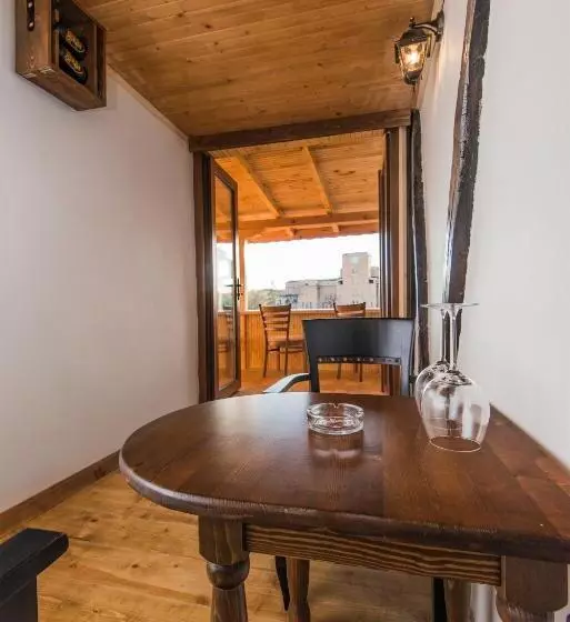 پانسیون The Lion's Residence