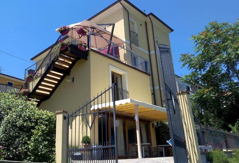 צימר Albergo Diffuso   Il Poggetto Tra Urbino & San Marino