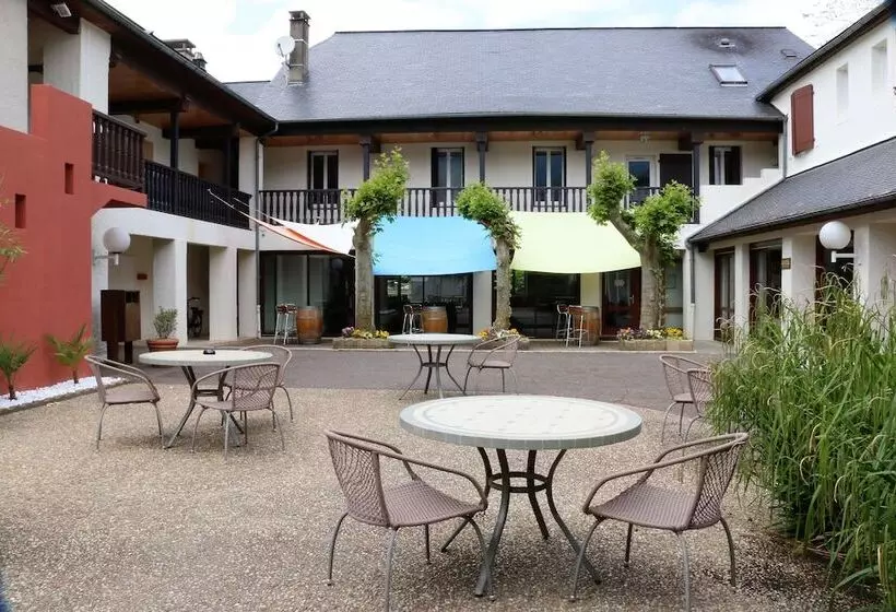 Hotelli Auberge De La Vallée D Ossau
