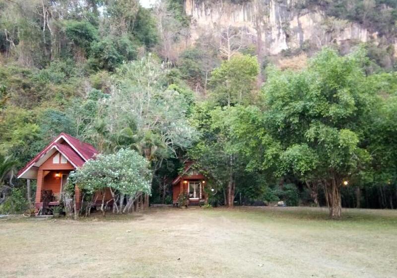 בית מלון כפרי Baan Suan Punpaka Resort