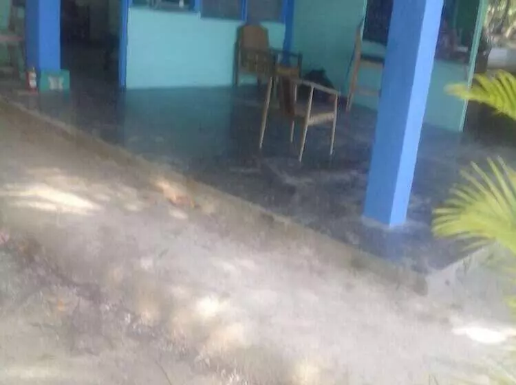 هتل Buccaneer Resort