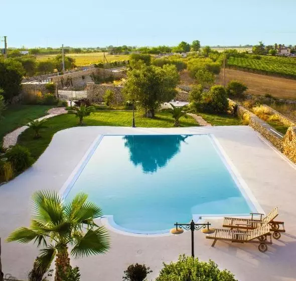 Hotelli Masseria D'aprile