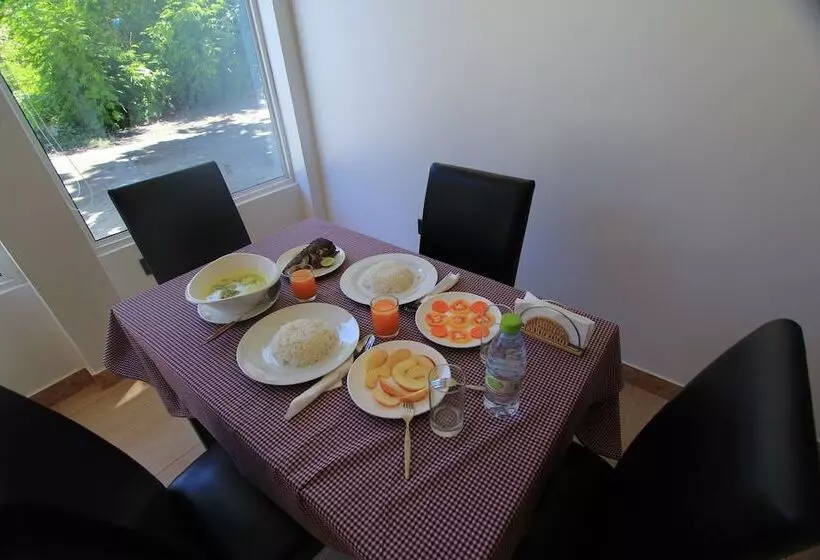 هتل Sevinex Inn