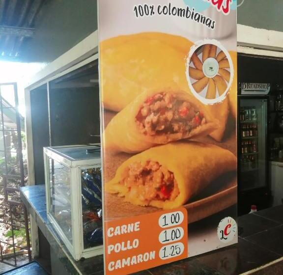 Hotel Waterfall Hostel