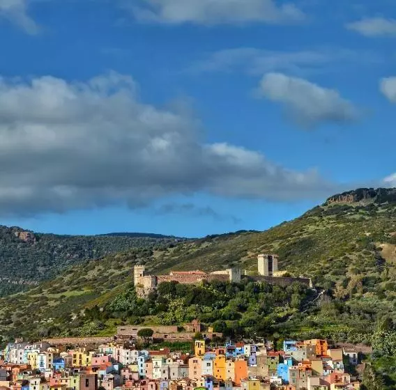 ベッドアンドブレックファースト Regnos Altos Boutique Rooms