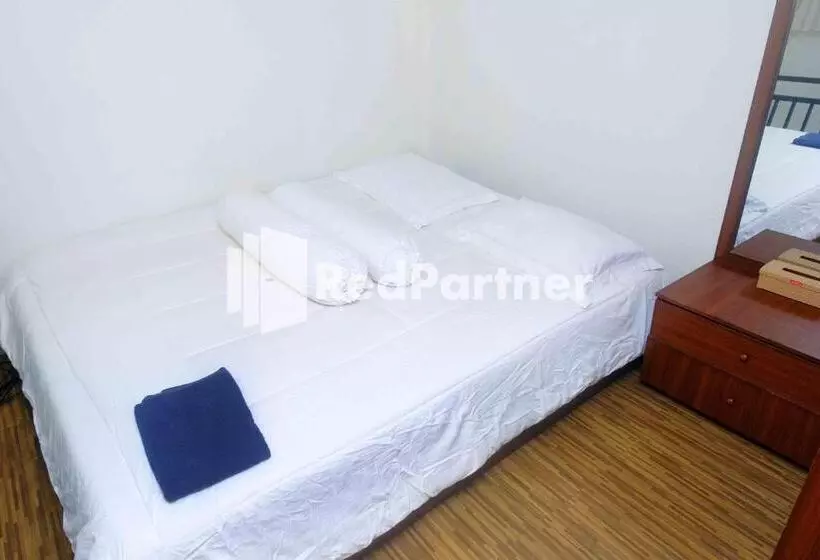 ホテル Guest House Bibong Makassar Mitra Reddoorz