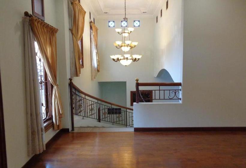 فندق Jepara Residence