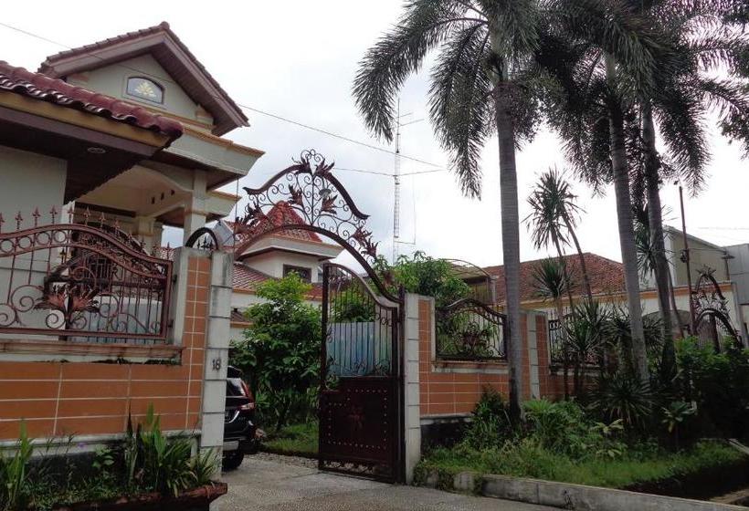 فندق Jepara Residence
