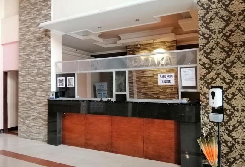 호텔 Oyo 90385  Cadaka